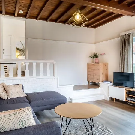 Josy Authentic Coastal Near The Sea Villa